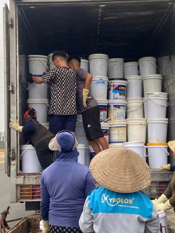 Sứa mặn thùng 13kg bốc lên xe cho khách sỉ đi toàn quốc
